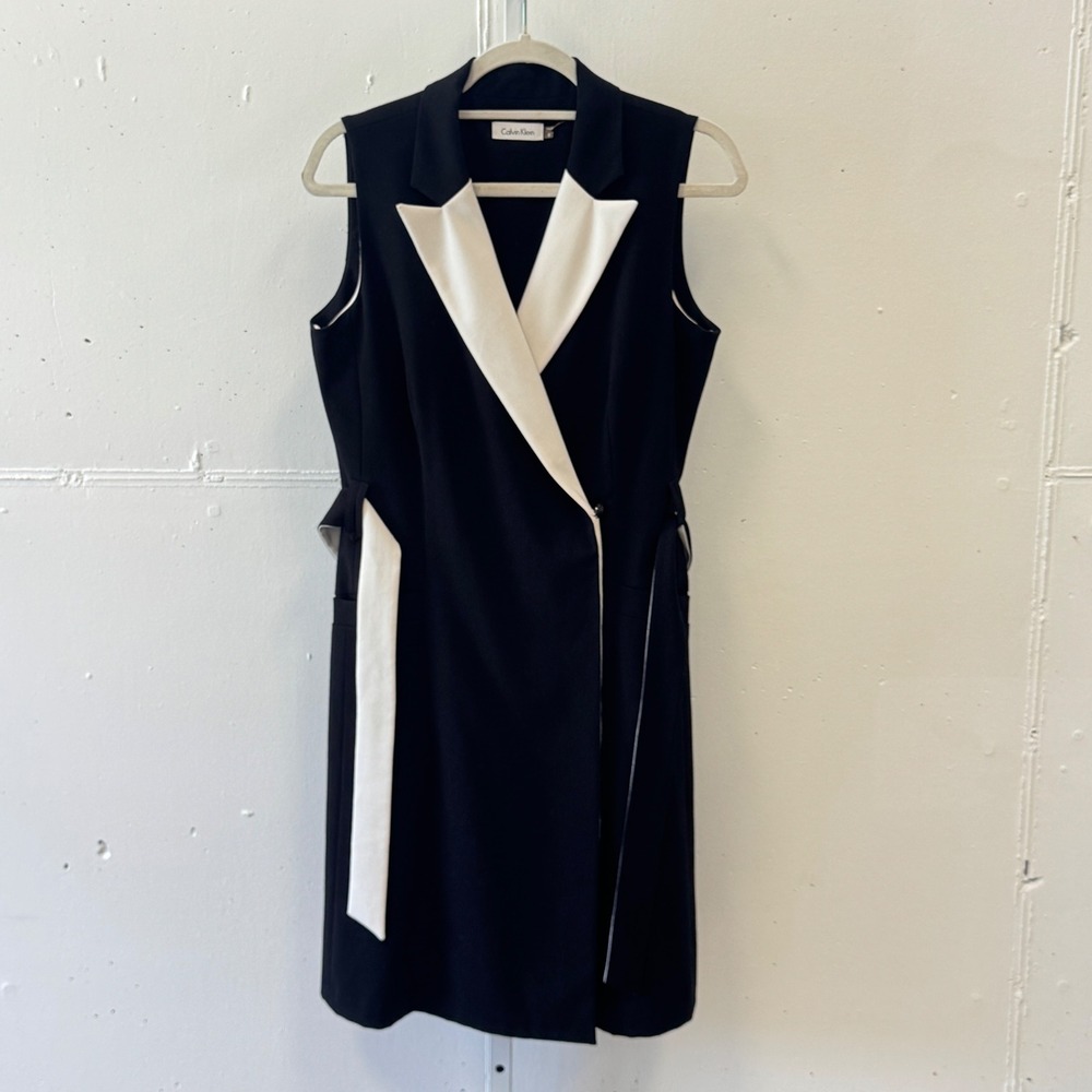 Calvin Klein Tuxedo Faux Wrap Blazer Style Knee Length Dress Colorblock Size 8